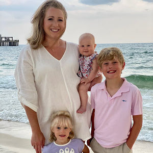 Meet your Posher, Elizabeth